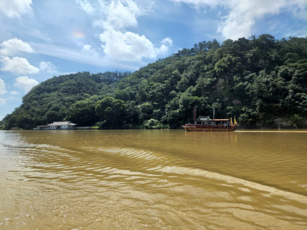 부여 수륙양용버스에서 바라본 낙화암